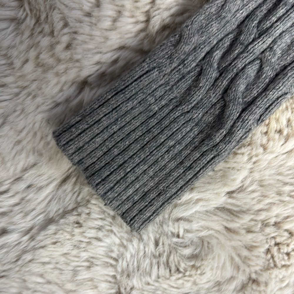 Abercrombie Gray Cable Knit Cardigan Sweater - Picture 8 of 9
